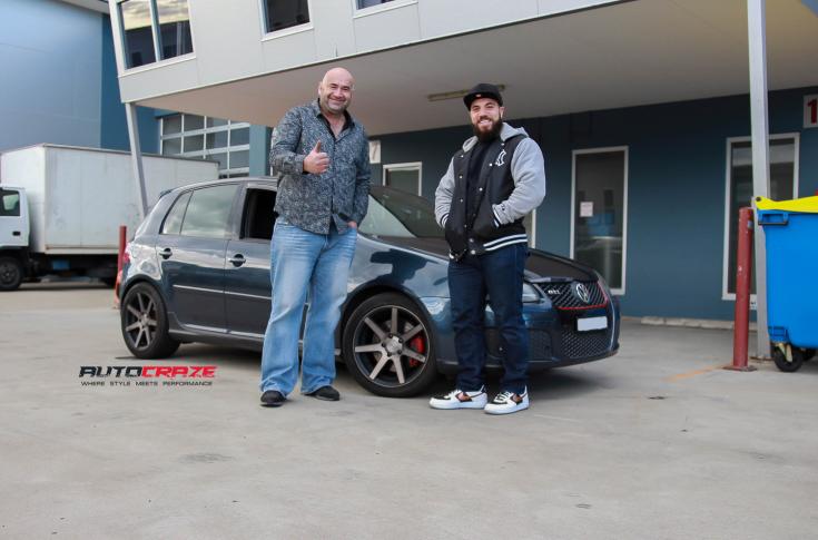 VOLKSWAGEN-GOLF-VERONA-MATTE-BLACK-TINTED-FACE-2